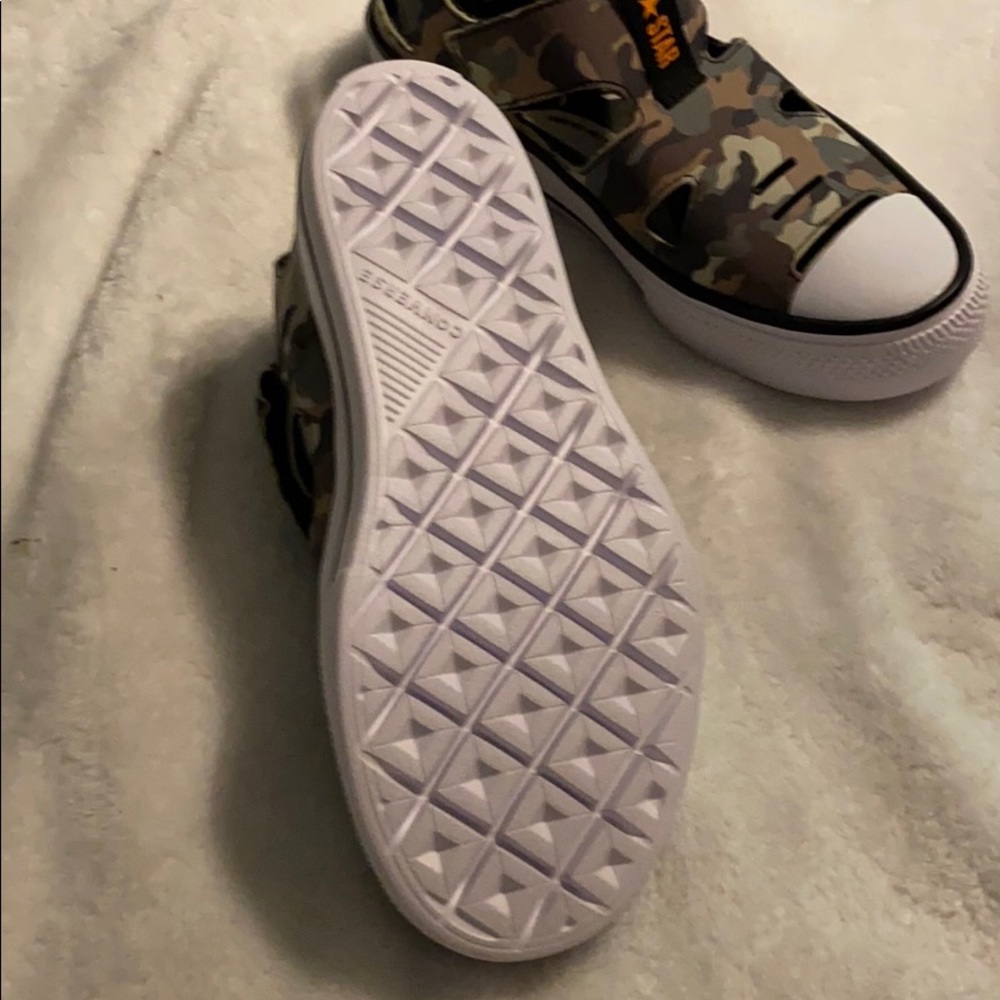 Shoes - Picture 3 of 3